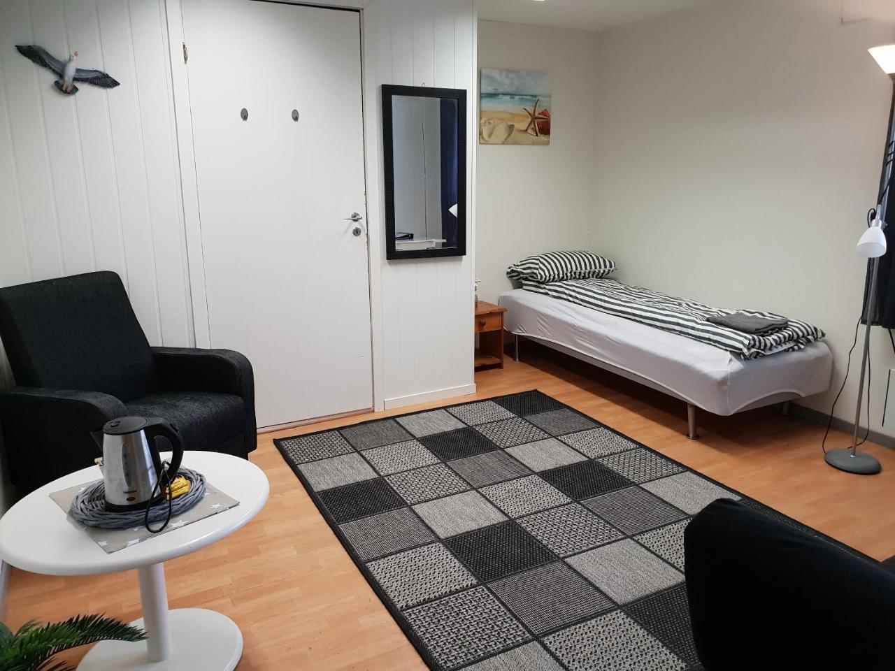 Motel Wilhelmsen Romutleie Vardo Zewnętrze zdjęcie